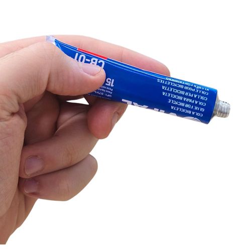 Cola Cimento Vulcanizante a Frio Bicicleta CB-01 Bisnaga 15 gramas - CB-01 - VIPAL